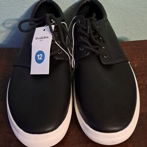 Goodfellow & Co Men's Black and White Sneakers